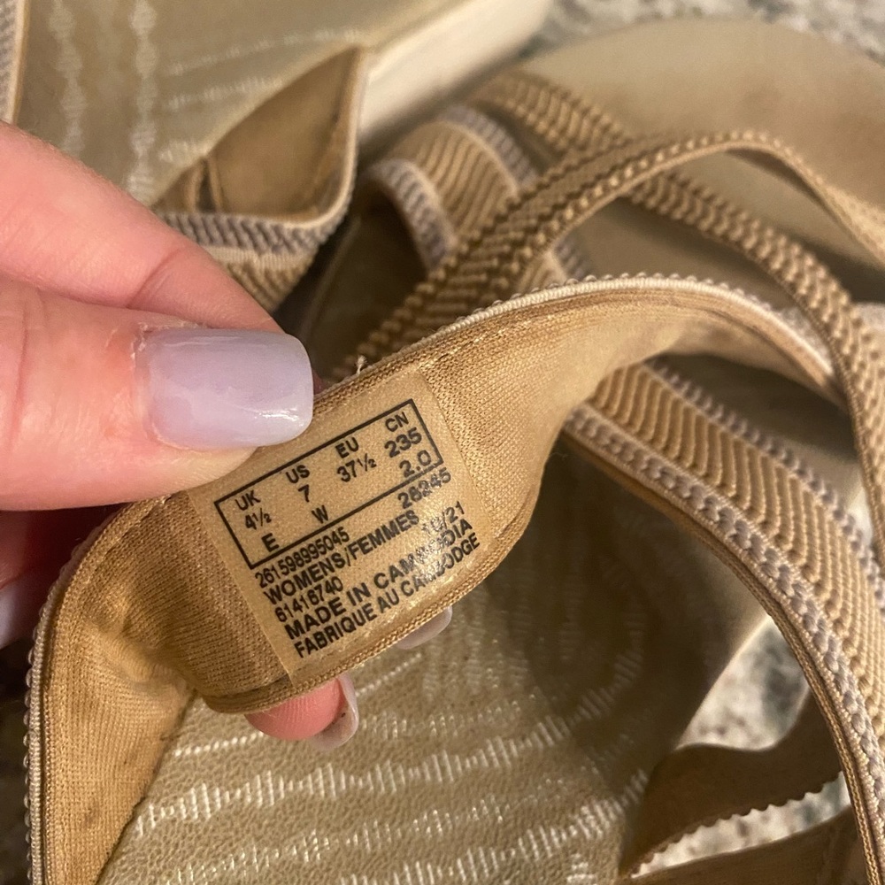 Clarks sandals - Picture 4 of 4